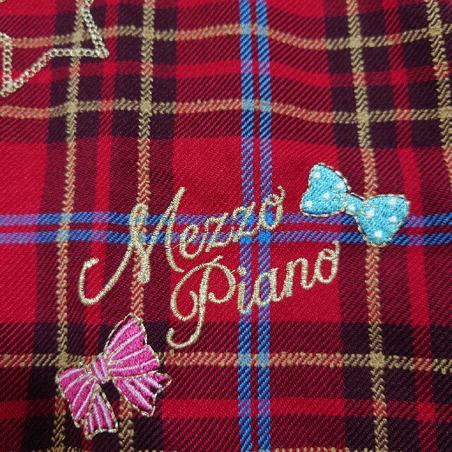 mezzo piano(メゾピアノ)の【未使用】メゾピアノ　おもちゃ刺繍ジャンパースカート　120 キッズ/ベビー/マタニティのキッズ服女の子用(90cm~)(ワンピース)の商品写真