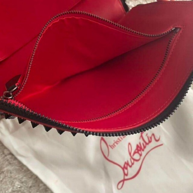 Christian Louboutin(クリスチャンルブタン)の地震様専用CHRISTIAN LOUBOUTIN クラッチバックipadケース レディースのバッグ(クラッチバッグ)の商品写真