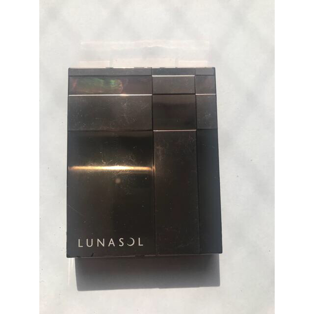 LUNASOL(ルナソル)のルナソル　スキンモデリングアイズ03ベージュピンク コスメ/美容のベースメイク/化粧品(アイシャドウ)の商品写真