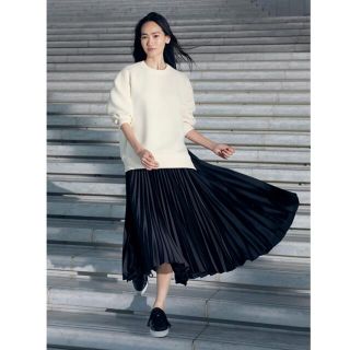 ユニクロ(UNIQLO)の試着のみ　タグ付き　ユニクロ　セオリー　プリーツラップスカート(ロングスカート)