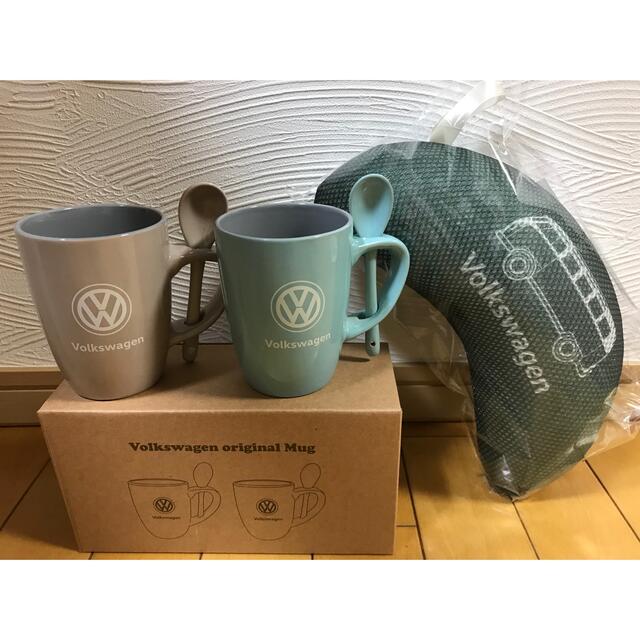 Volkswagen(フォルクスワーゲン)のベアマグ&バスピロー　Volkswagen ノベルティー エンタメ/ホビーのコレクション(ノベルティグッズ)の商品写真