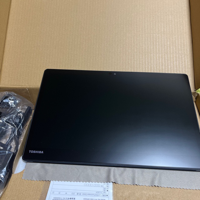 東芝　dynabook D83   メモリ16gbタイプ