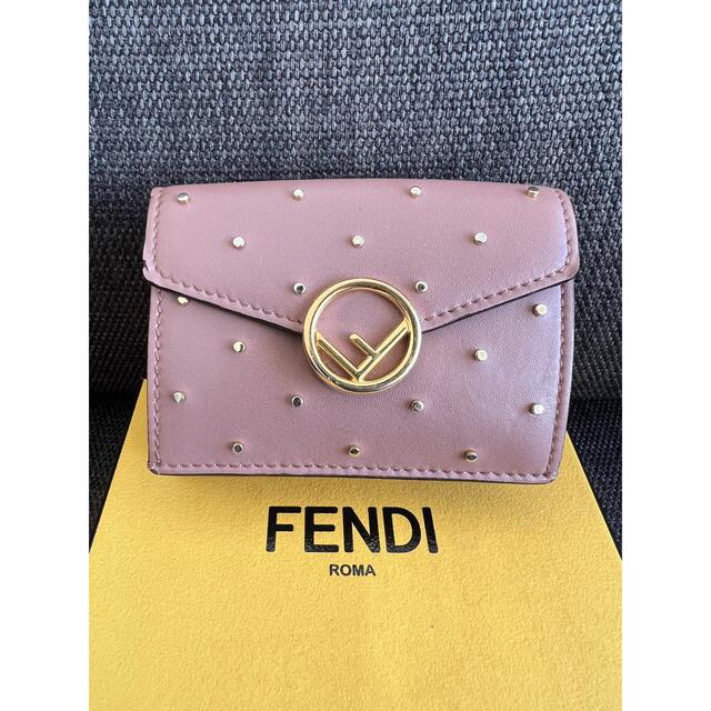 フェンディ【百貨店購入レア美品】フェンディFENDI三つ折り財布