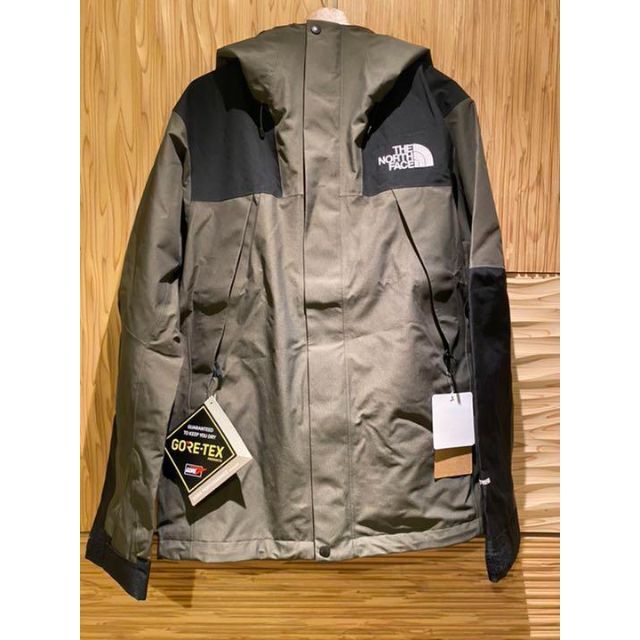 THE NORTH FACE(ザノースフェイス)の【希少サイズ】ノースフェイス マウンテンジャケット NP61800 ニュートープ メンズのジャケット/アウター(マウンテンパーカー)の商品写真