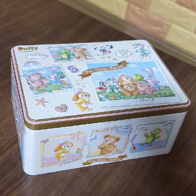 Disney(ディズニー)のディズニーシー ダッフィーフレンズ バウムクーヘン 食品/飲料/酒の食品(菓子/デザート)の商品写真