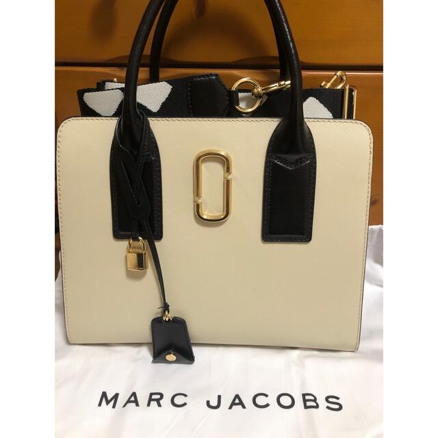 MARC JACOBS(マークジェイコブス)のともも様専用　MARC JACOBS マークジェイコブス ビックショット  レディースのバッグ(ハンドバッグ)の商品写真