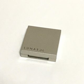 ルナソル(LUNASOL)のルナソル スターダストオンアイズ EX01 シルバー(アイシャドウ)