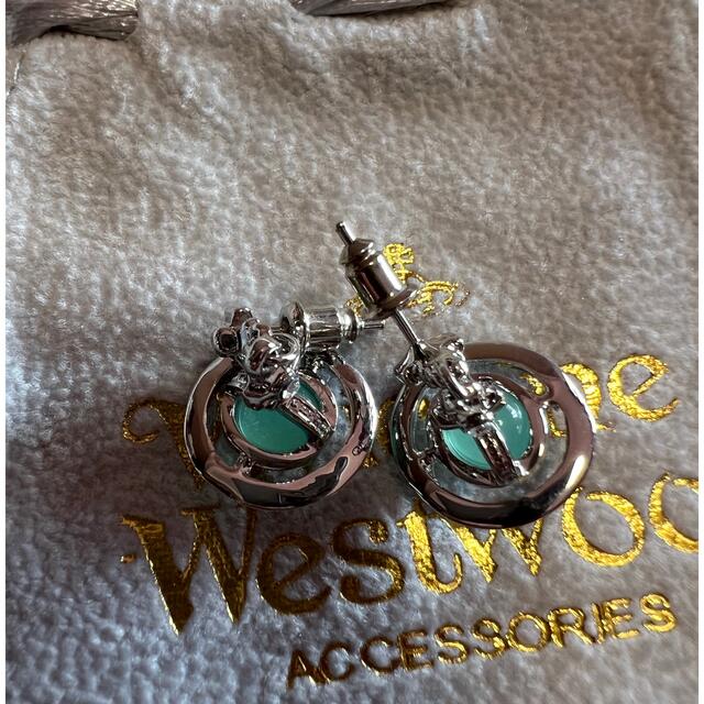 Vivienne Westwood(ヴィヴィアンウエストウッド)の【新品】viviennewestwood タイニーオーブ ピアス レディースのアクセサリー(ピアス)の商品写真