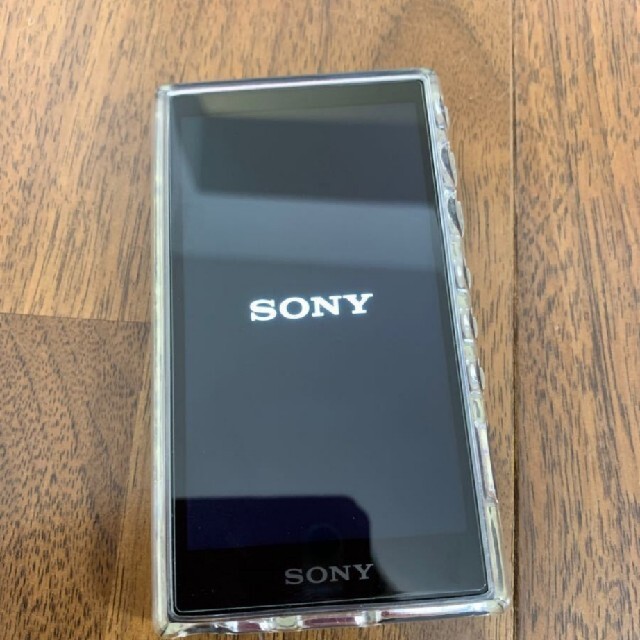 SONY(ソニー)のWALKMAN Aシリーズ NW-A100シリーズ NW-A106（Bブラック スマホ/家電/カメラのオーディオ機器(ポータブルプレーヤー)の商品写真