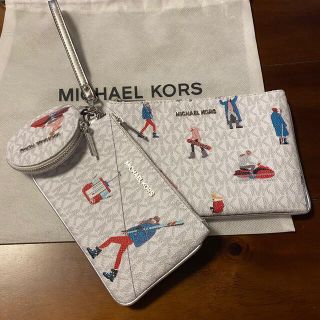 マイケルコース(Michael Kors)の新品未使用☆ MICHAEL KORS ☆ 3連ポーチ(ポーチ)