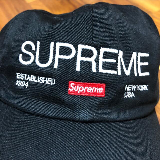 Supreme(シュプリーム)の【値下中】supreme est 1994 cap キャップ　黒 メンズの帽子(キャップ)の商品写真
