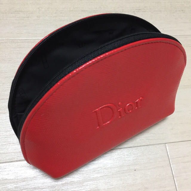 Christian Dior(クリスチャンディオール)のDior ポーチ コスメ/美容のコスメ/美容 その他(その他)の商品写真