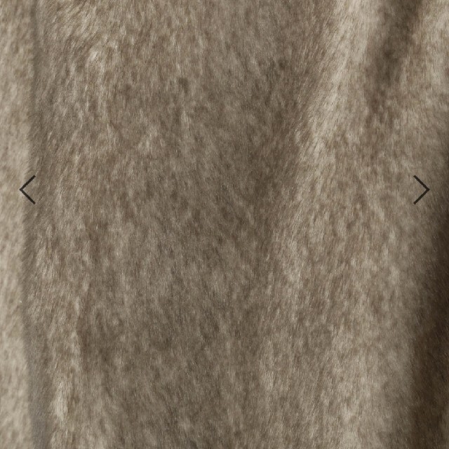 JEANASIS(ジーナシス)のJEANASISファーハーフコート新品未使用 レディースのジャケット/アウター(毛皮/ファーコート)の商品写真
