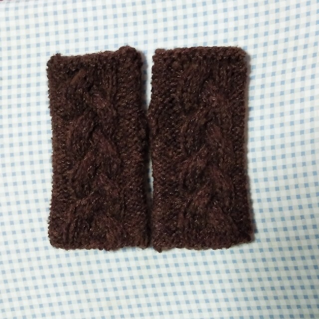 ひよ様専用　手編みハンドウオーマー(ダークグレー、グレー、茶色)　3組セット ハンドメイドのファッション小物(手袋)の商品写真