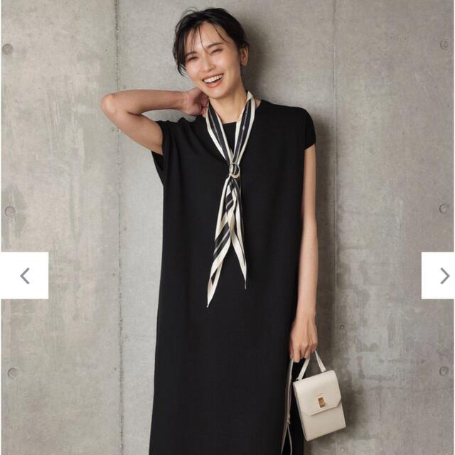 人気♡グレージュ♡イルビゾンテ レザー エンボスロゴ 人気♡グレージュ♡イルビゾンテ レザー エンボスロゴ