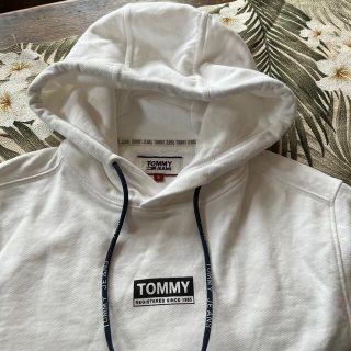 トミー(TOMMY)のTOMMY JEANS メンズパーカー(パーカー)