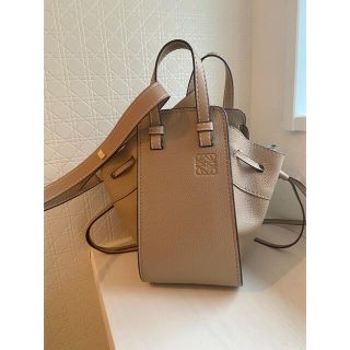 ロエベ(LOEWE)のLOEWE ロエベ ドローストリング ハンモックバッグ ミニ クラシックカーフ(ショルダーバッグ)