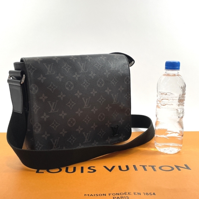 LOUIS VUITTON(ルイヴィトン)のルイヴィトン ショルダーバッグ ディストリクト PM  M44000 メンズのバッグ(ショルダーバッグ)の商品写真