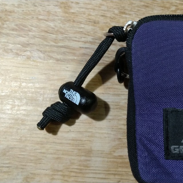 THE NORTH FACE(ザノースフェイス)のペグマーカー　ジッパータブ　パラコード ハンドメイドのアクセサリー(キーホルダー/ストラップ)の商品写真