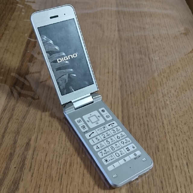 京セラ DIGNOケータイ 3 903KC シルバー - スマートフォン/携帯電話 京セラ DIGNOケータイ 3 903KC シルバー - スマートフォン/携帯電話
