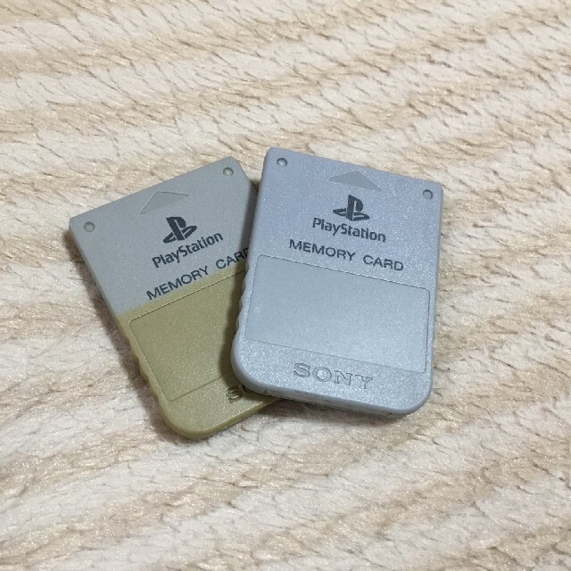 PlayStation(プレイステーション)のプレイステーション　メモリーカード エンタメ/ホビーのゲームソフト/ゲーム機本体(家庭用ゲーム機本体)の商品写真