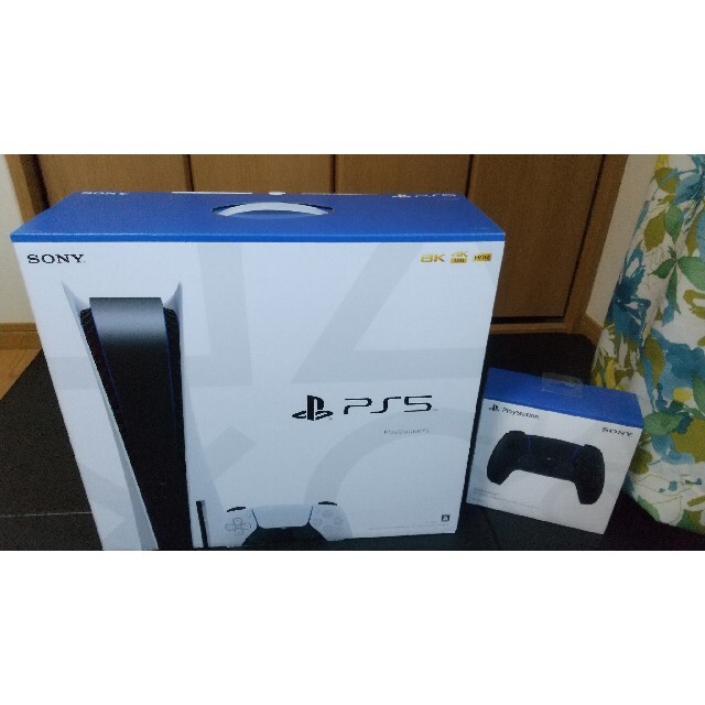 贈り物 SONY - PS5　本体　DualSenseコントローラー付　当日出荷可能！ 家庭用ゲーム機本体