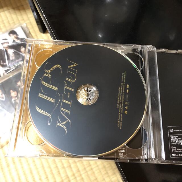 KAT-TUN(カトゥーン)のLIPS エンタメ/ホビーのCD(ポップス/ロック(邦楽))の商品写真