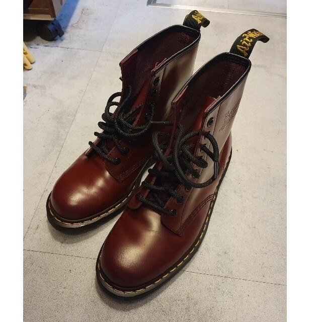 Dr.Martens(ドクターマーチン)の本日限定！ほぼ未使用Dr.Martens 1460  8ホール　UK7 チェリー メンズの靴/シューズ(ブーツ)の商品写真