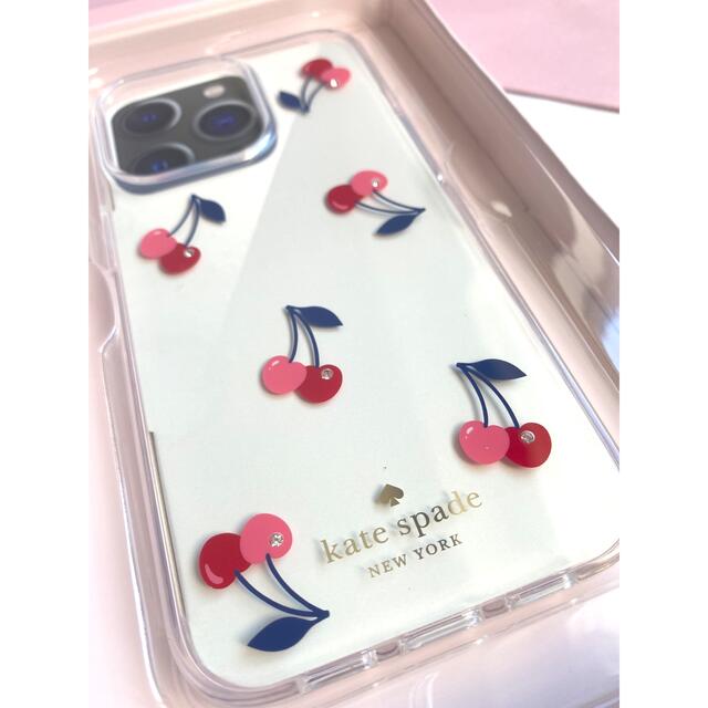 kate spade new york(ケイトスペードニューヨーク)のケイトスペードkate spade♡アイフォンカバー携帯ケース13Proチェリー スマホ/家電/カメラのスマホアクセサリー(iPhoneケース)の商品写真