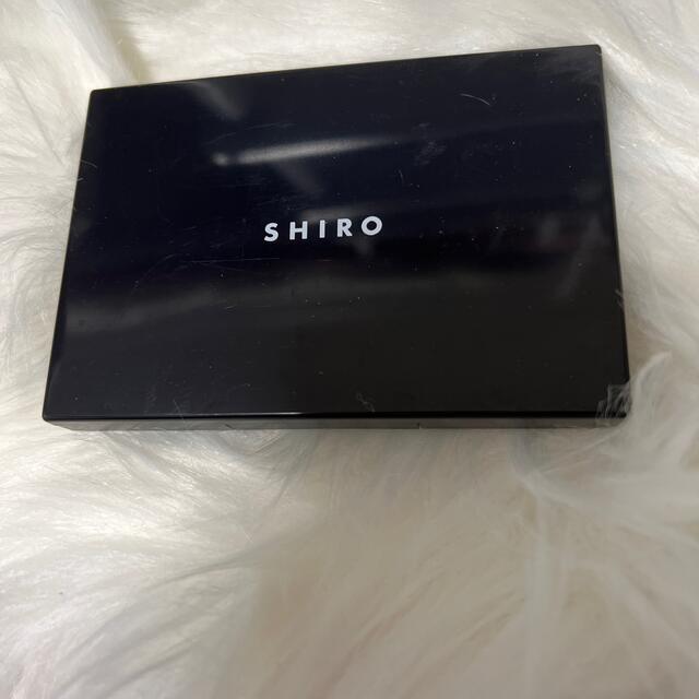 shiro(シロ)のshiro フェイスカラーパレット コスメ/美容のベースメイク/化粧品(アイシャドウ)の商品写真