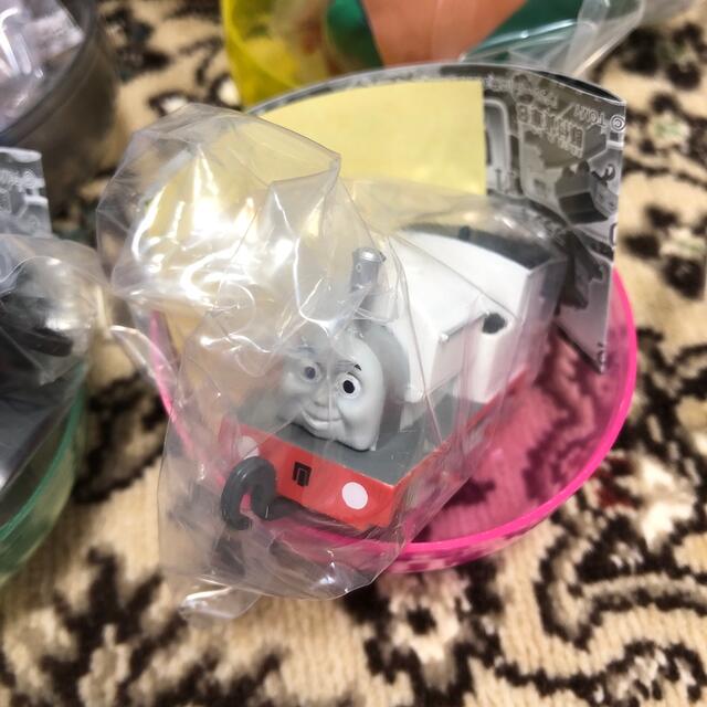 T-ARTS(タカラトミーアーツ)の⭐︎新品未使用⭐︎カプセルプラレール　トーマス エンタメ/ホビーのおもちゃ/ぬいぐるみ(キャラクターグッズ)の商品写真