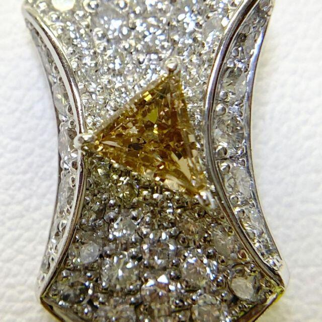 K18WG　トリリアント　ダイヤモンドペンダントネックレス　D0.531ct レディースのアクセサリー(ネックレス)の商品写真