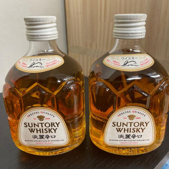 サントリー(サントリー)のsuntory whisky 淡麗辛口 白角 2本 ② 食品/飲料/酒の酒(ウイスキー)の商品写真