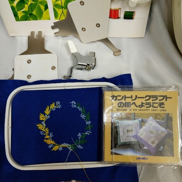 pochi様専用　JUKIミシン　HZL-008N刺繍機、刺しゅうカード付き