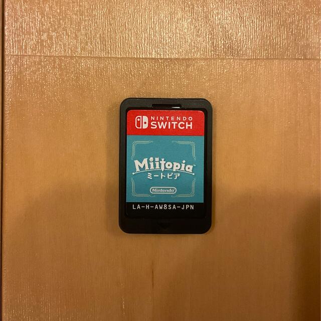 任天堂(ニンテンドウ)のMiitopia Switch  ミートピア  中古品  美品 エンタメ/ホビーのゲームソフト/ゲーム機本体(家庭用ゲームソフト)の商品写真