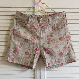 チャオパニック(Ciaopanic)のチャオパニック　花柄　淡色　ショートパンツ(ショートパンツ)