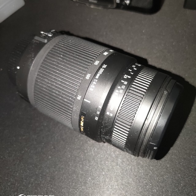 SIGMA(シグマ)のSIGMA DC 70-300MM F4-5.6 Nikonマウント スマホ/家電/カメラのカメラ(レンズ(ズーム))の商品写真