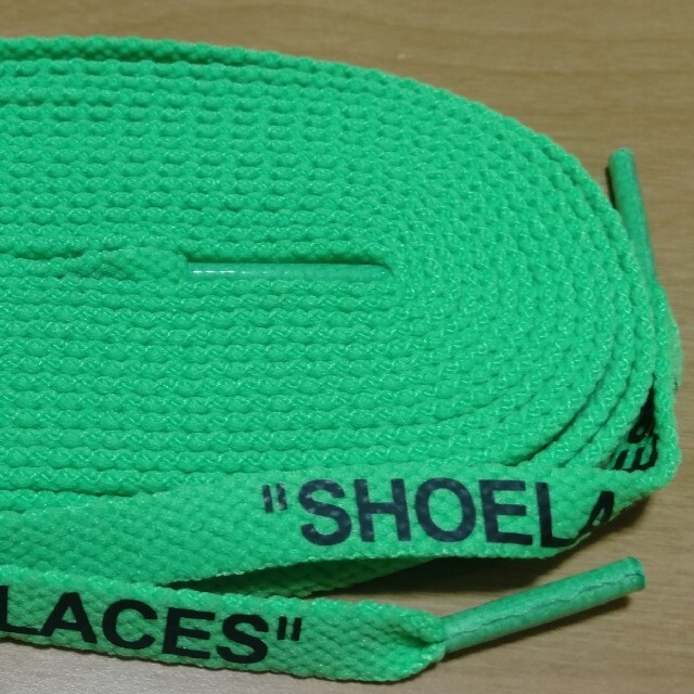 シューレースグリーン メンズの靴/シューズ(スニーカー)の商品写真