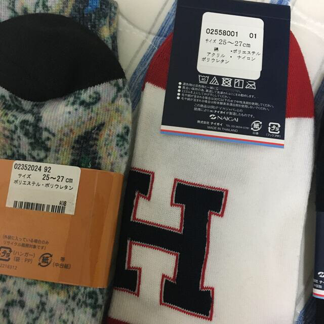 TOMMY HILFIGER(トミーヒルフィガー)のトミー3足　プラス1足　　4足セット メンズのレッグウェア(ソックス)の商品写真