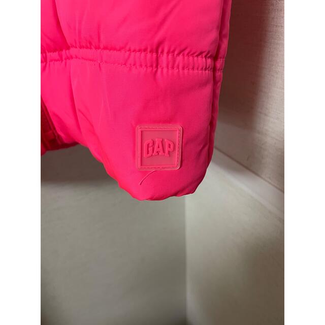 GAP Kids(ギャップキッズ)の美品　GAP kids ベスト　ピンク　110センチ キッズ/ベビー/マタニティのキッズ服女の子用(90cm~)(ジャケット/上着)の商品写真