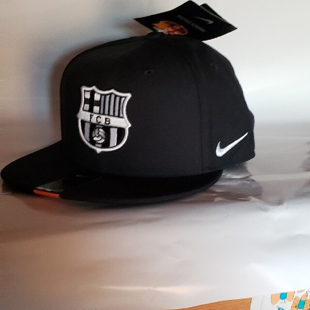 NIKE(ナイキ)の新品タグ付FCバルセロナキャップ メンズの帽子(キャップ)の商品写真