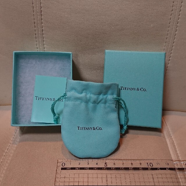 Tiffany & Co.(ティファニー)のTIFFANY 箱 巾着 レディースのバッグ(ショップ袋)の商品写真