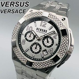 ヴェルサーチ(VERSACE)のシルバー★専用ケース付【新品】 ヴェルサス/ヴェルサーチ メンズクォーツ 腕時計(腕時計(アナログ))