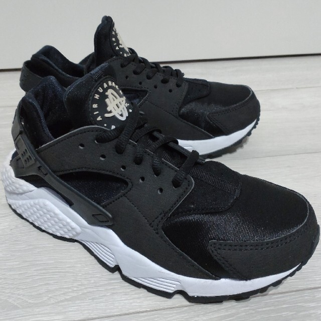 美品❗NIKE AIR HUARACHE、ナイキ エアハラチ ブラック