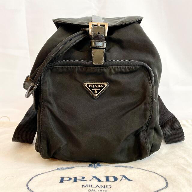 美品】PRADA プラダ ミニバッグパック 三角ロゴプレート 巾着型