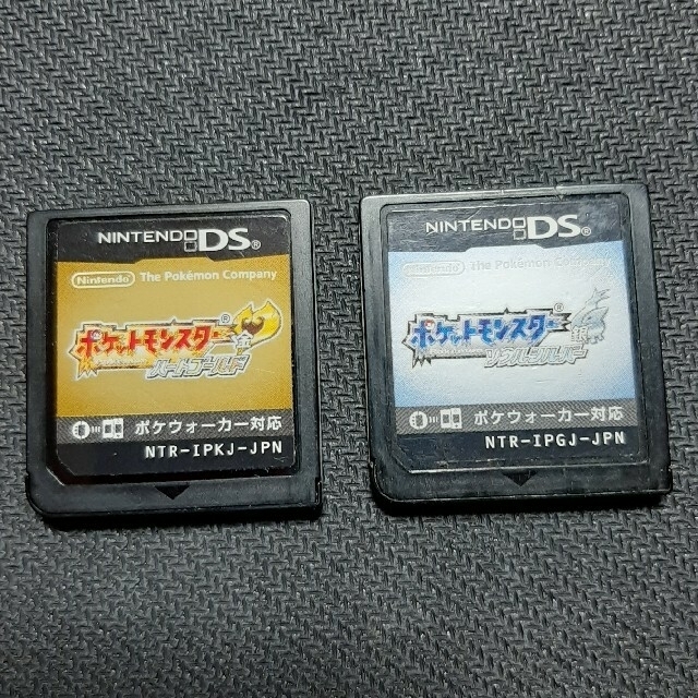 ニンテンドーDS(ニンテンドーDS)のポケットモンスター　ハートゴールド　ソウルシルバー　セット　DS エンタメ/ホビーのゲームソフト/ゲーム機本体(携帯用ゲームソフト)の商品写真