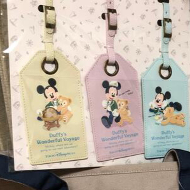ダッフィー(ダッフィー)のワンダフルヴォヤッジ ラゲッジタグ メンズのバッグ(トートバッグ)の商品写真