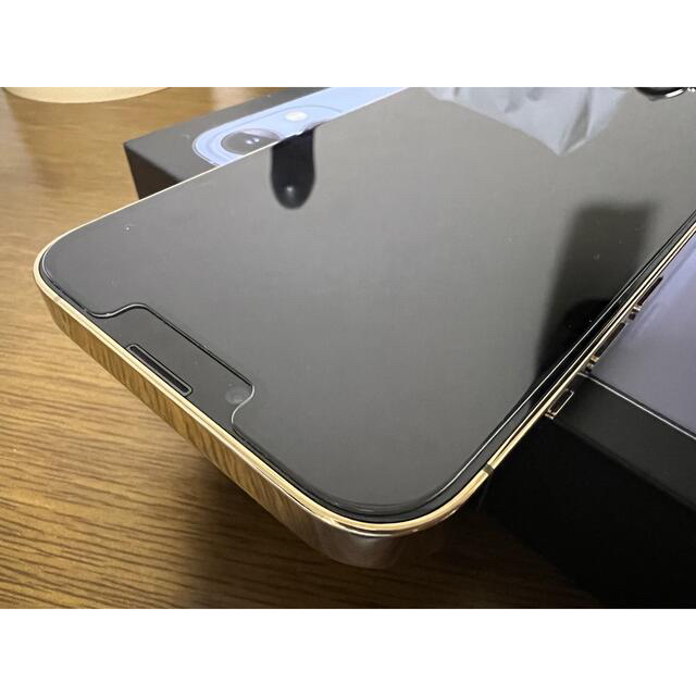 Apple(アップル)のiPhone13Pro 256GB Gold SIMフリー スマホ/家電/カメラのスマートフォン/携帯電話(スマートフォン本体)の商品写真