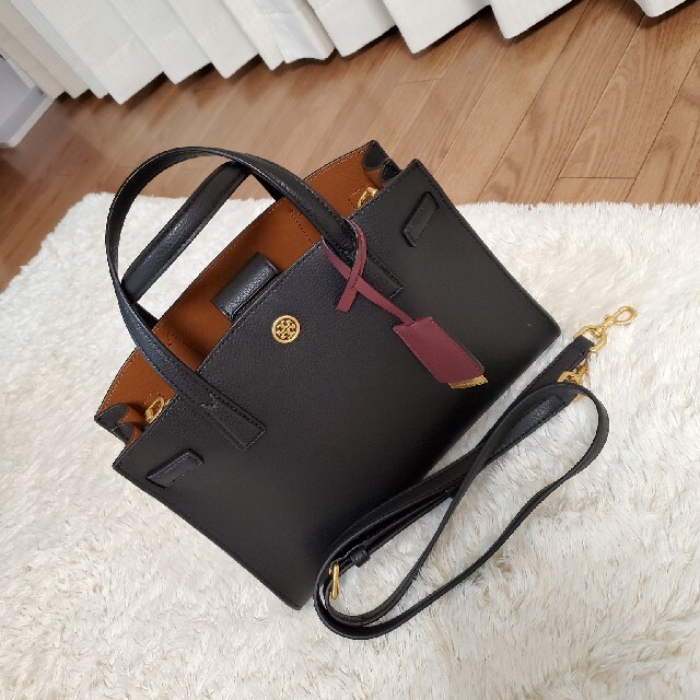 Tory Burch(トリーバーチ)のTory Burch☆カバン☆すー様専用☆ レディースのバッグ(ショルダーバッグ)の商品写真