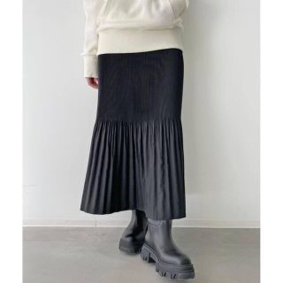 アパルトモンドゥーズィエムクラス(L'Appartement DEUXIEME CLASSE)のアパルトモン【KALLMEYER/カルメイヤー】Pleats Skirt  36(ロングスカート)